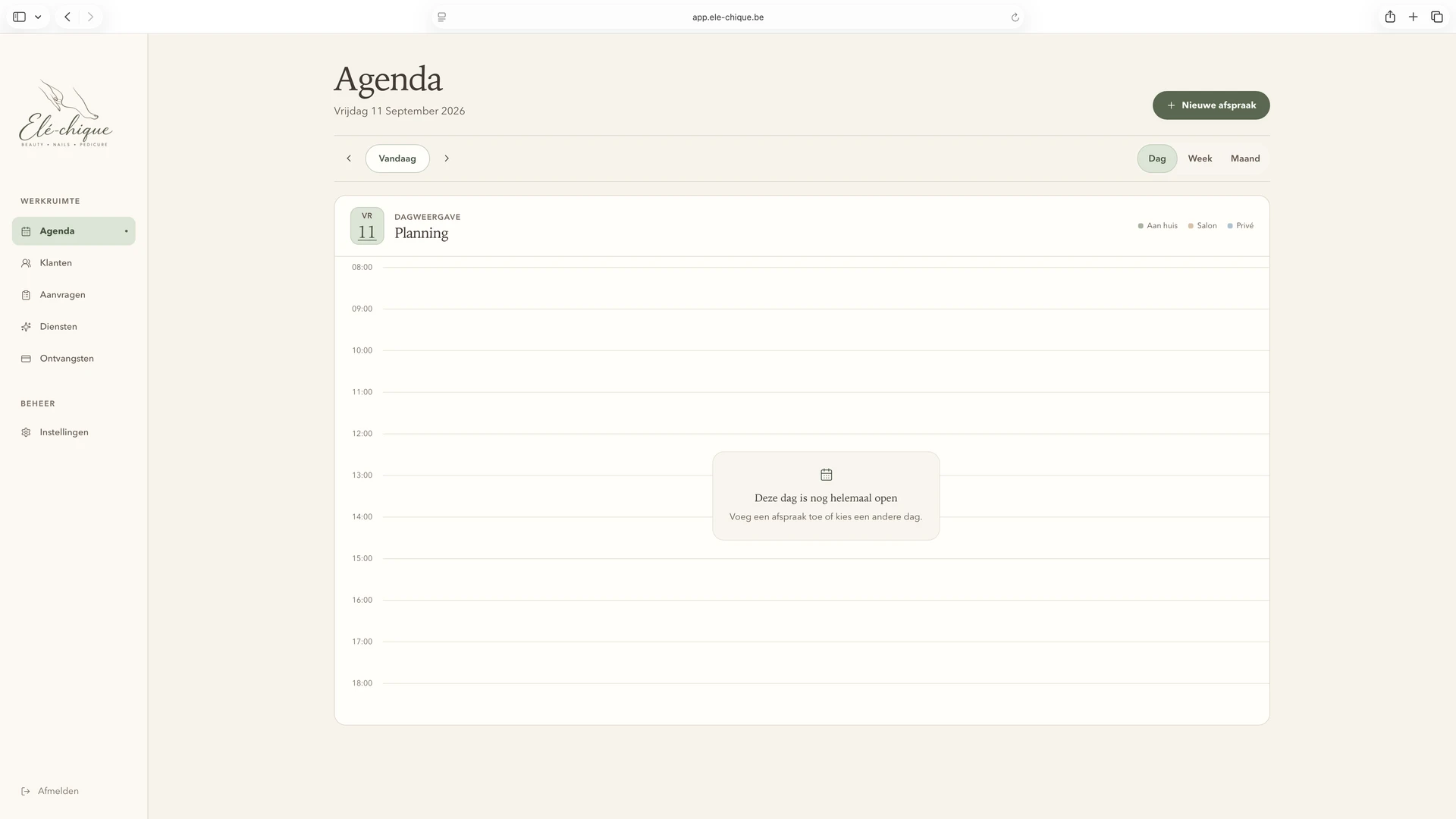Beveiligde Elé-chique owner-app met een lege dagagenda en navigatie naar aanvragen, klanten, diensten en ontvangsten